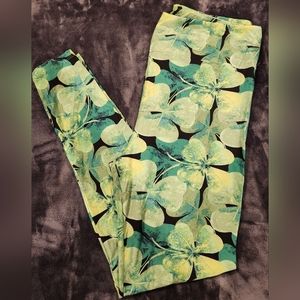 Lularoe St. Patrick's day leggings